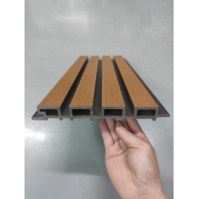 Pannello di facciata WPC TEAK/NERO, superficie SPAZZOLATA, 219x2900 mm, bicolore (0,63 m²)
